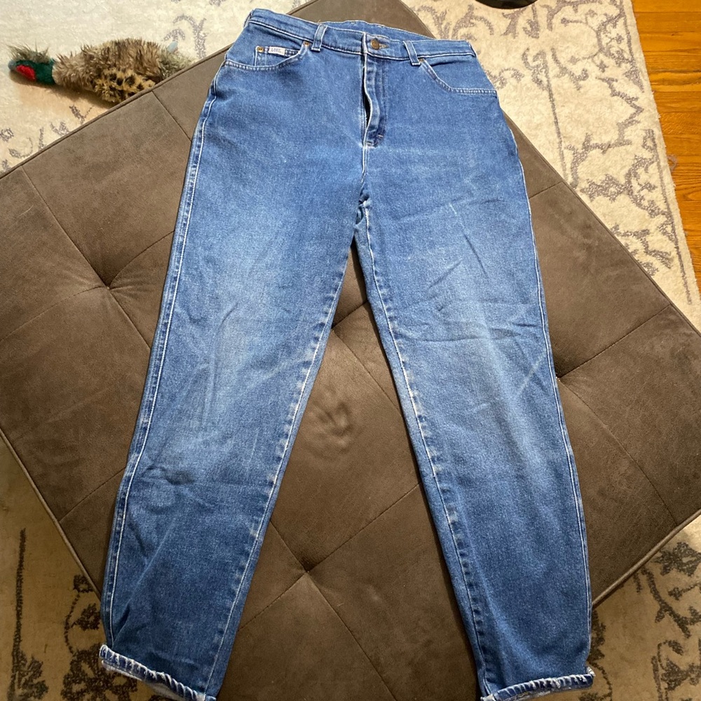 Vintage high rise Levi mom jeans